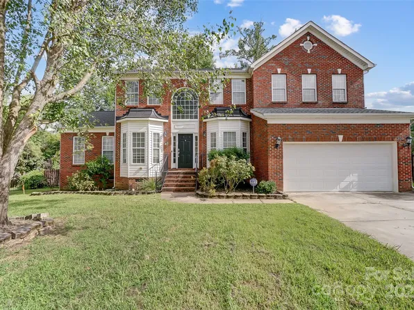 4152 Oakton Ridge Ct, Matthews, NC 28105