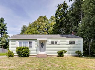 122 Janet Dr, East Hartford, CT 06118
