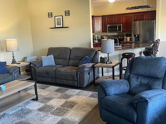 4th image of 5252 Wilmington Cir