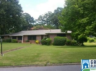 4068 Lakewood Dr, Bessemer, AL 35020