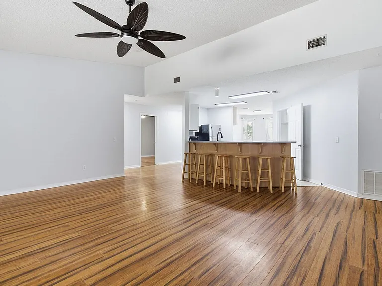 5135 Whitehurst Ln — Photo 16