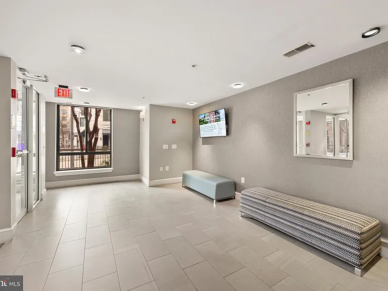 1200 N Hartford St #601 — Photo 26