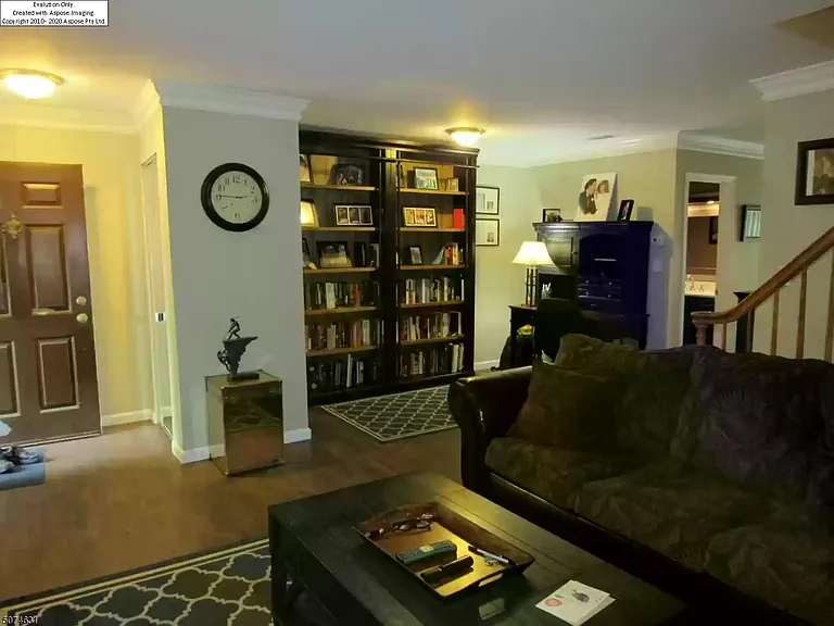 1214 Holly Ct — Photo 7