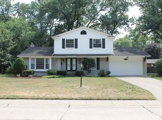 33355 Myrna Ct, Livonia, MI 48154