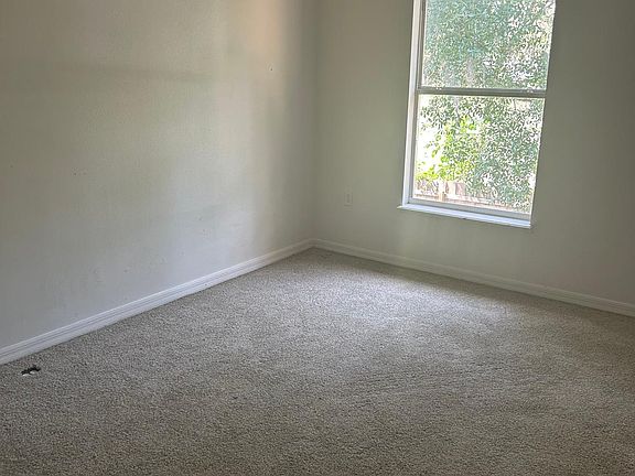 4th image of 9958 Ashburn Lake Dr
