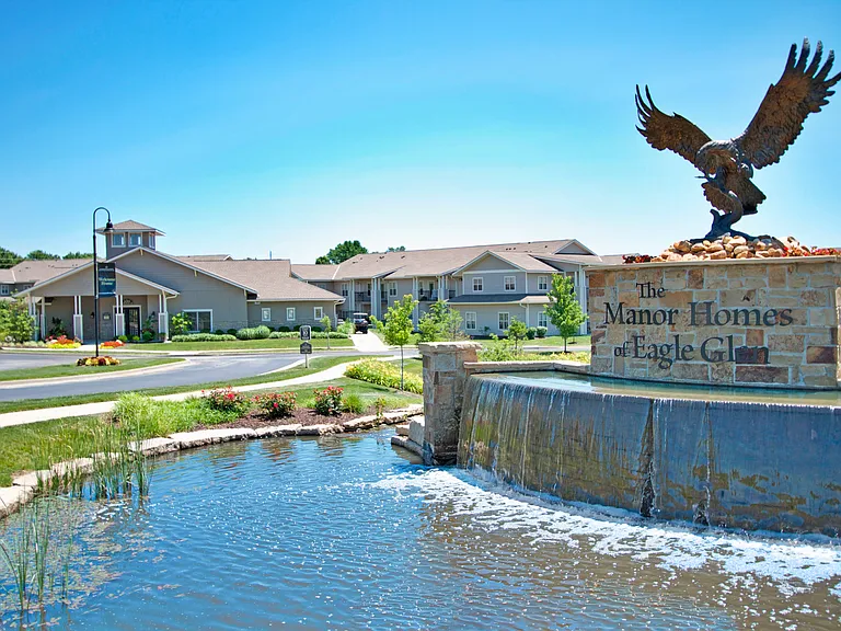 The Manor Homes of Eagle Glen — Photo 16