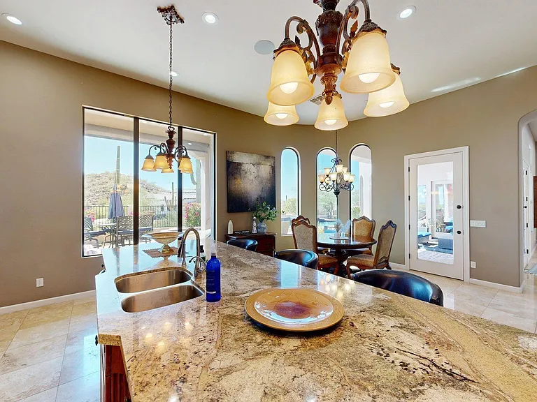 8724 E Regina Cir — Photo 17