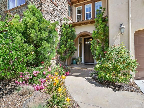 5th image of 2821 Caledonia Way