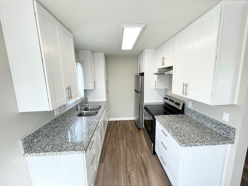 1st image of 4685 Kansas St