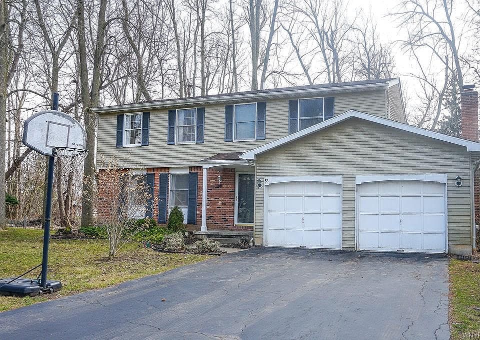 1st image of 58 Sovereign Ct