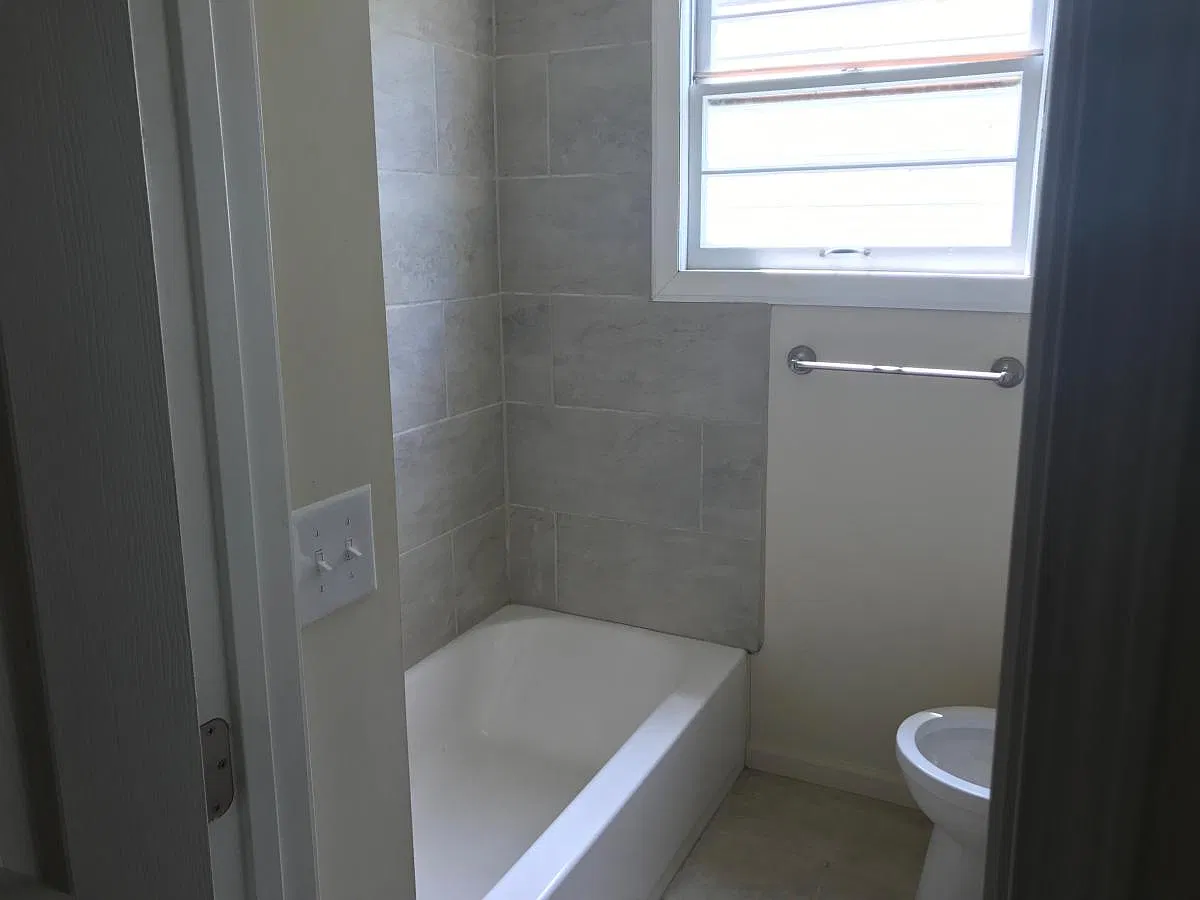2 bed, 1023 sqft, $1,000 — Photo 3