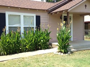 812 Texas St, Graham, TX 76450