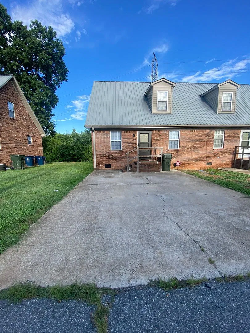 714 Dixie st — Photo 1