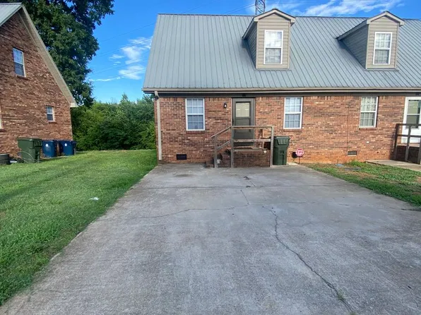 714 Dixie St, Lexington, NC 27292