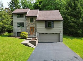 238 Kinvara Dr, Pittsburgh, PA