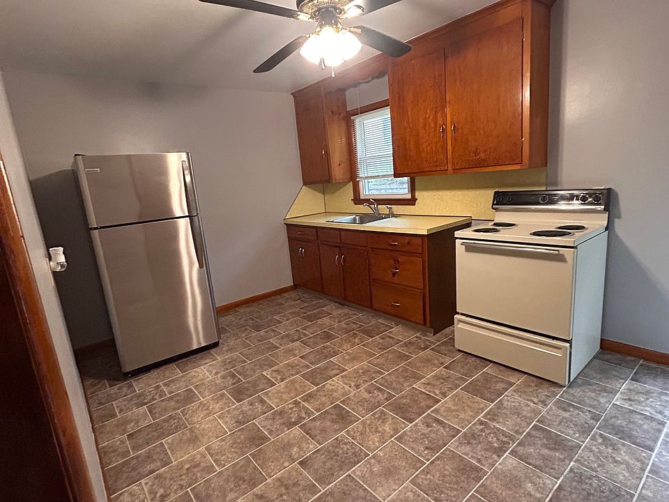 1st image of 30 Forest Ct