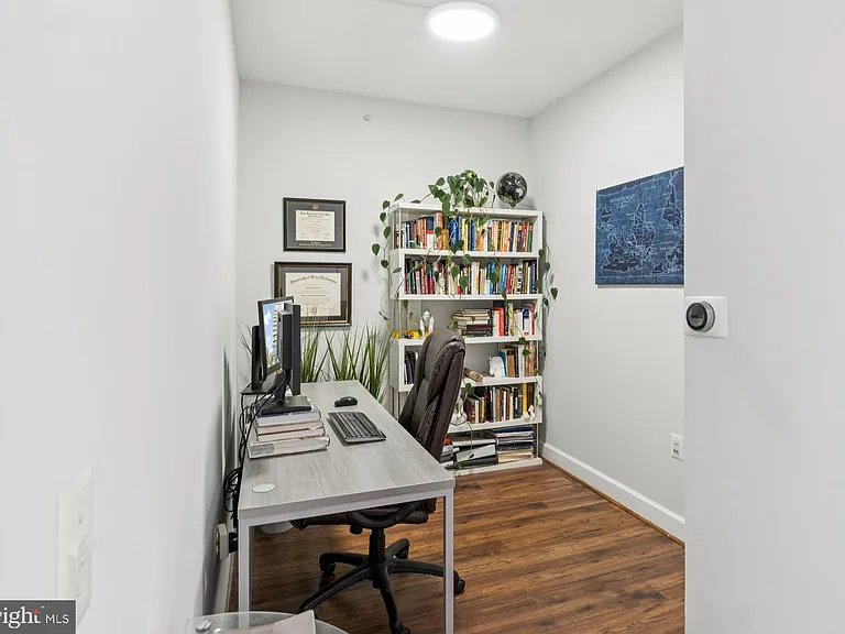 3650 S Glebe Rd #846 — Photo 13