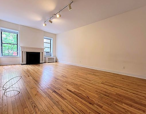 1st image of 251 W 81st St #7X