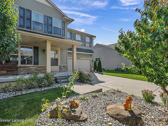 3rd image of 3935 Sunshine Peak Dr