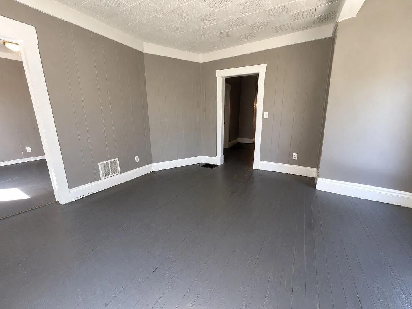 2 bed, 1.0 bath, $1,545 — Photo 3