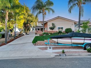 22155 Hoofbeat Way, Canyon Lake, CA 92587
