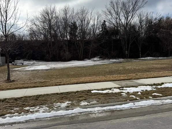 2401 Lake Ave, New Ulm, MN 56073