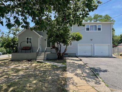 14 Oakley Avenue, Massapequa, NY, 11758