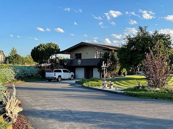 2nd image of 403 Skyridge Dr