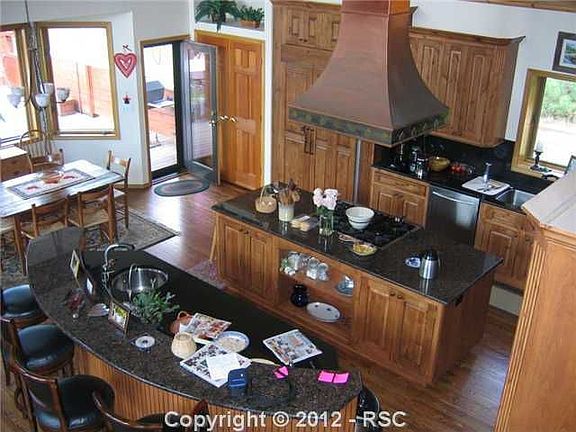 3rd image of 103 Bridlewood Ln