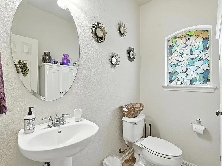 1802 Misty Ridge Dr — Photo 32