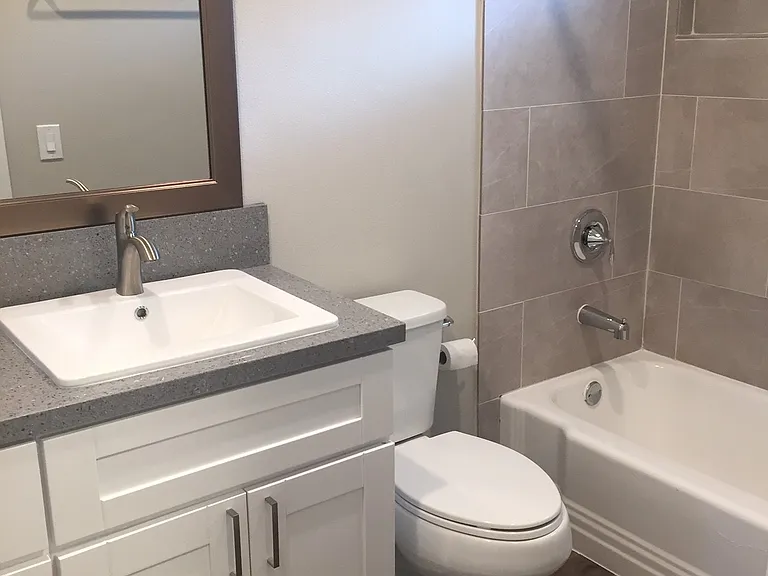 806 Surfrider Way #J — Photo 16