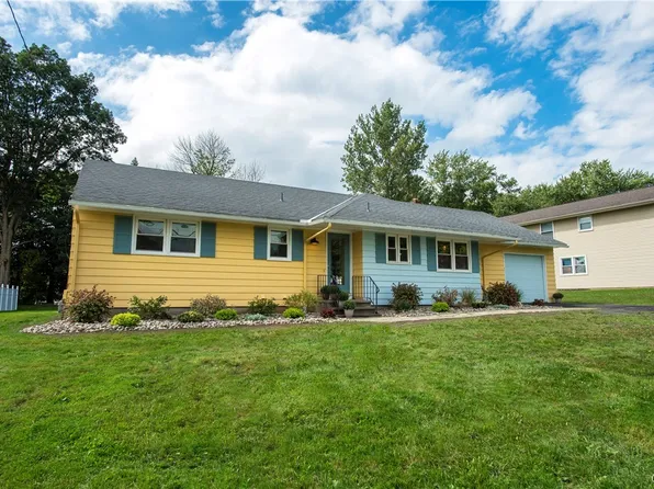 22 Cheriton Dr, Whitesboro, NY 13492