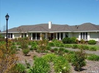 5185 Hall Rd, Santa Rosa, CA 95401