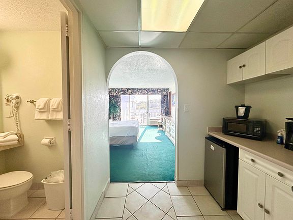 3rd image of 6803 N Ocean Blvd. #303
