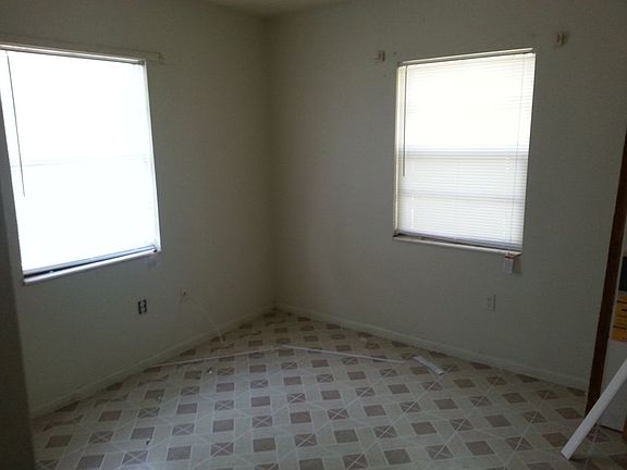 3rd image of 1738 35th St