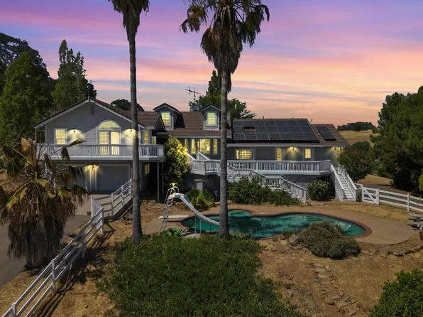 2509 Fawn Hill Ln, Auburn, CA 95603