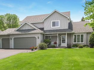 524 Hackmore Ct, Eagan, MN 55123