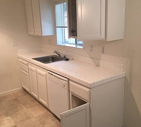 2nd image of 1414 17th St APT 11
