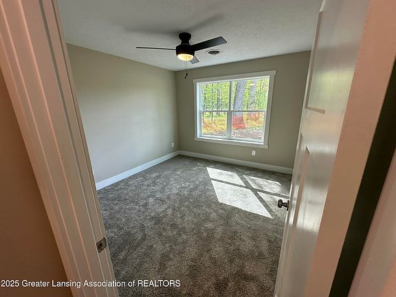 5th image of 331 N Francis Ave