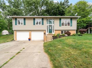 1353 Willoway Ave SE, North Canton, OH