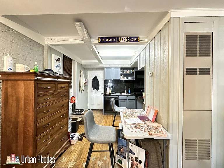 2141 W Webster Ave #BF — Photo 12