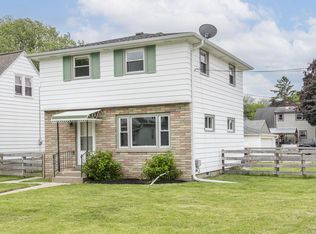 1637 Chestnut St, South Milwaukee, WI 53172