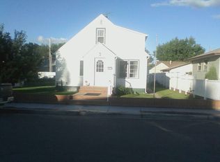 1220 1st Ave W, Williston, ND 58801