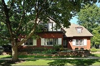 1st image of 602 N Waiola Ave