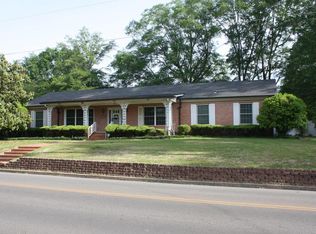 524 W Sypert St, Nashville, AR 71852