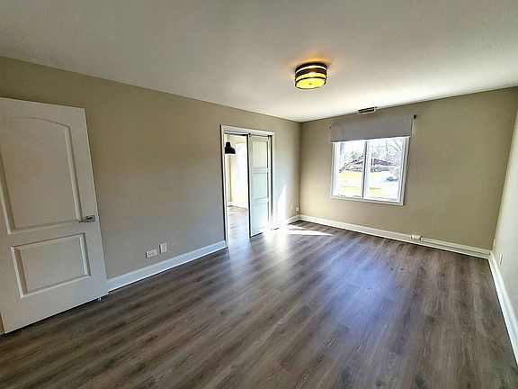 4th image of 3101 Toulon Dr