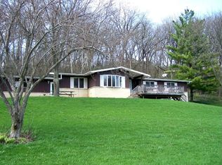 10368 Brattlie Rd, Mount Horeb, WI 53572