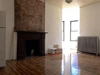 Rented by Rapid Realty Cobble Hill