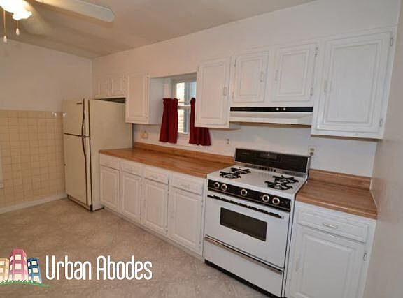 3rd image of 3239 N Leavitt St #2ME
