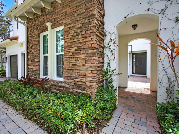 1716 Nature Court, Palm Beach Gardens, FL 33410